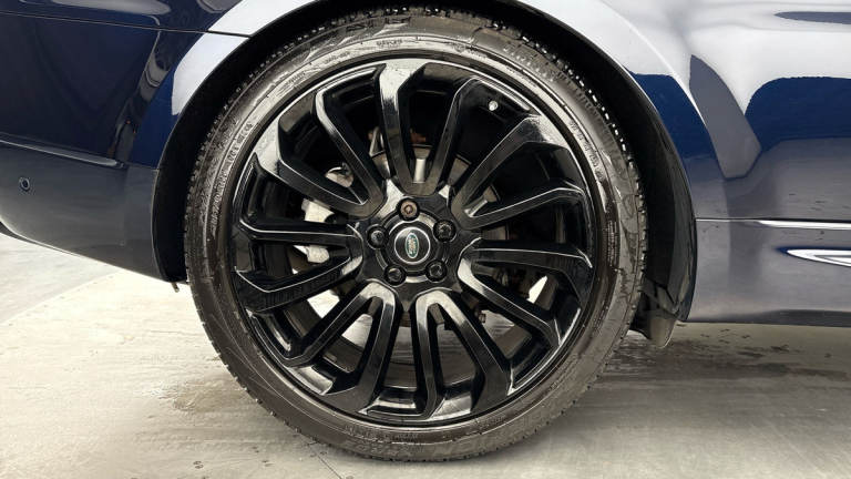 2020 Land Rover Range Rover Sport 3.0 SD V6 Autobiography Dynamic SUV 5dr Diesel Auto 4WD Euro 6 ...