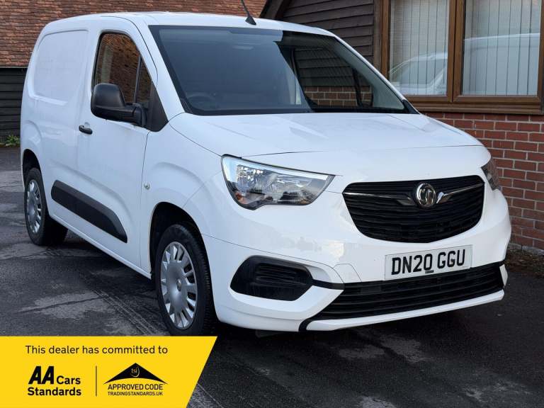 2020 Vauxhall Combo 2300 1.5 Turbo D 100ps H1 Sportive Van PANEL VAN DIESEL Manual