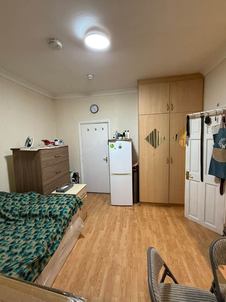 BEAUTIFUL STUDIO FLAT FOR RENT IN HOUNSLOW CENTRAL