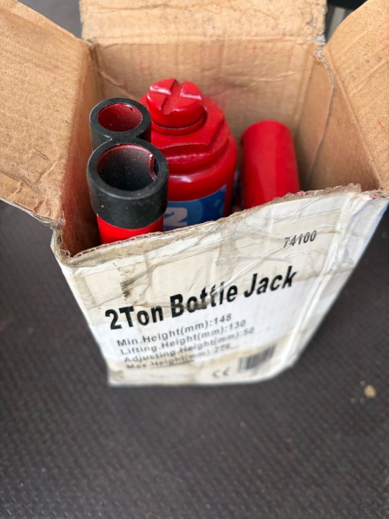 2 ton bottle jack brand new 