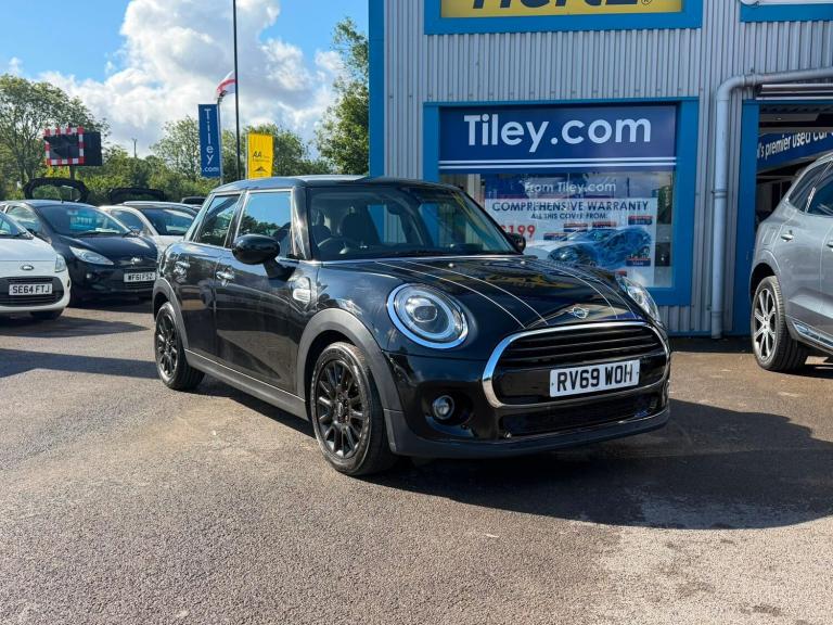 2019 MINI Hatch 1.5 Cooper Classic Steptronic Euro 6 (s/s) 5dr HATCHBACK Petrol Automatic