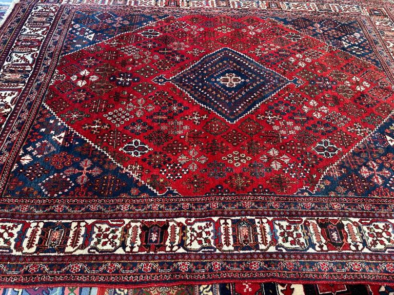 Persian handmade rug 235x325cm