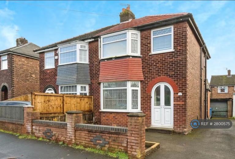 3 bedroom house in Grayson Road, Little Hulton, Manchester, M38 (3 bed) (#2800575)