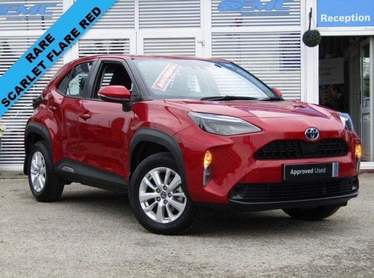 2022 72 TOYOTA YARIS CROSS 1.5 VVT-H ICON SUV 5DR PETROL HYBRID E-CVT EURO 6 (S/