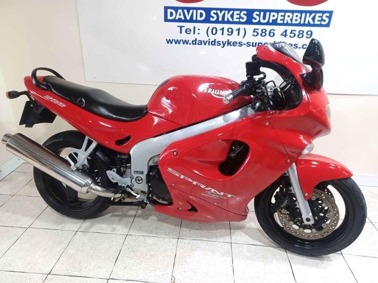 Triumph Sprint 955i ST T-REG 30K P/X TO CLEAR ONLY £1399.