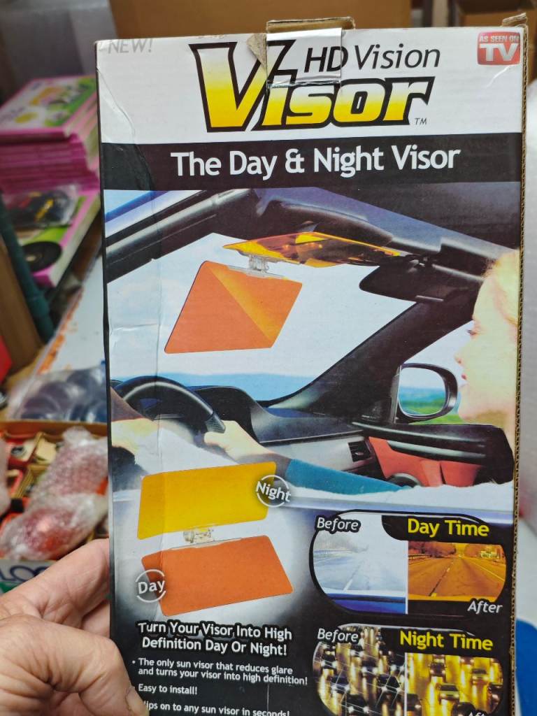 Sun visor