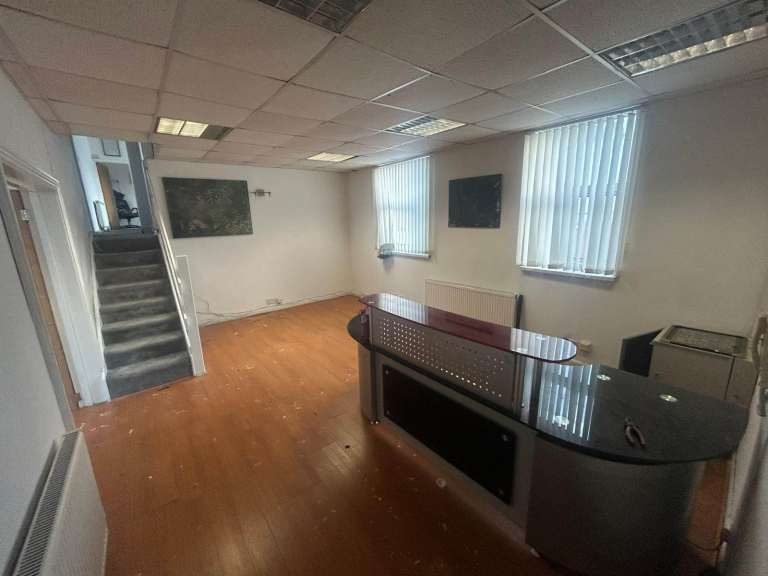 Large office to let just outside Birmingham City Centre