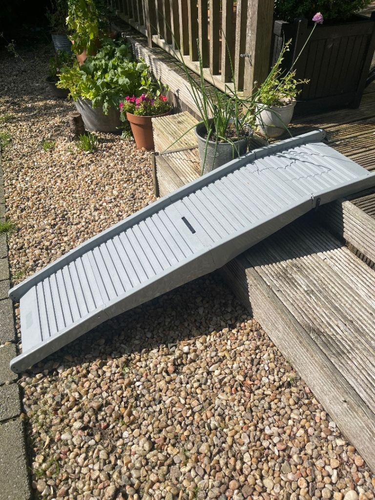 Pet ramp - small to medium