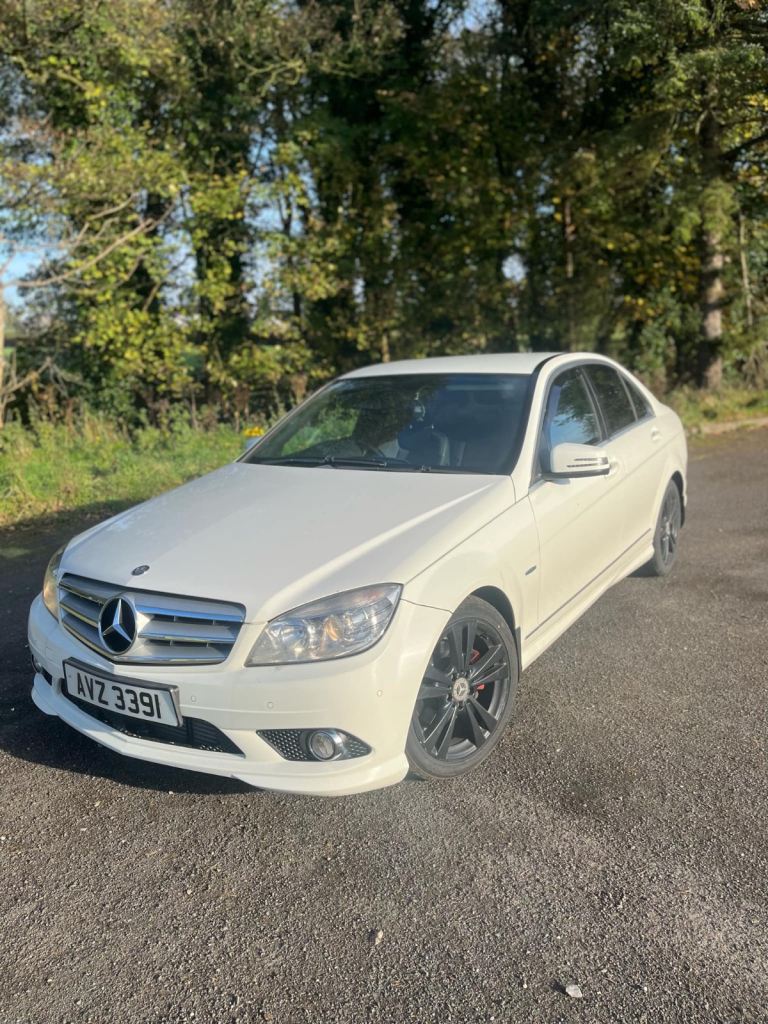 Mercedes-Benz, C CLASS, Saloon, 2011, Manual, 2143 (cc), 4 doors