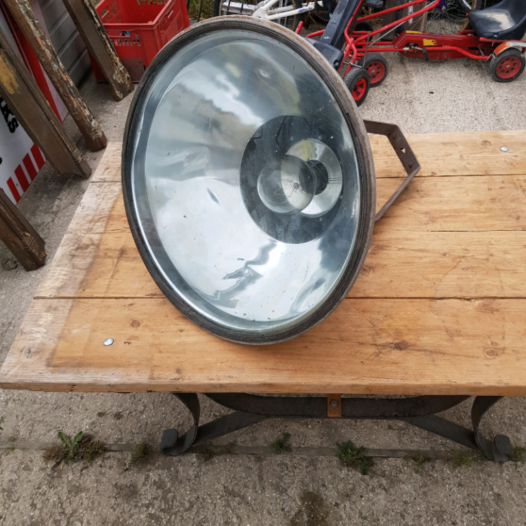 Huge industrial lamp 