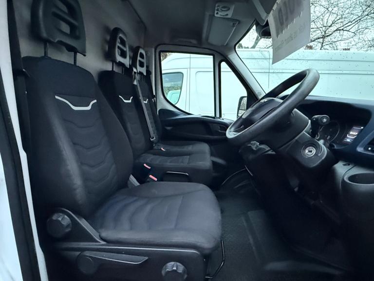 2020 IVECO DAILY 2.3L DIESEL WHITE AUTOMATIC PANEL VAN - 145K - NEW CAMBELT