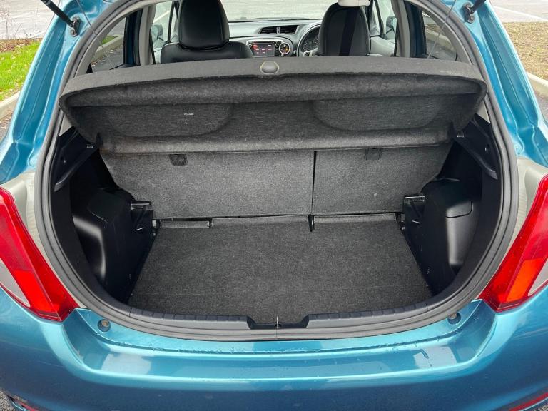 2012 Toyota Yaris 1.33 VVT-i SR 5dr Multidrive S HATCHBACK PETROL Automatic