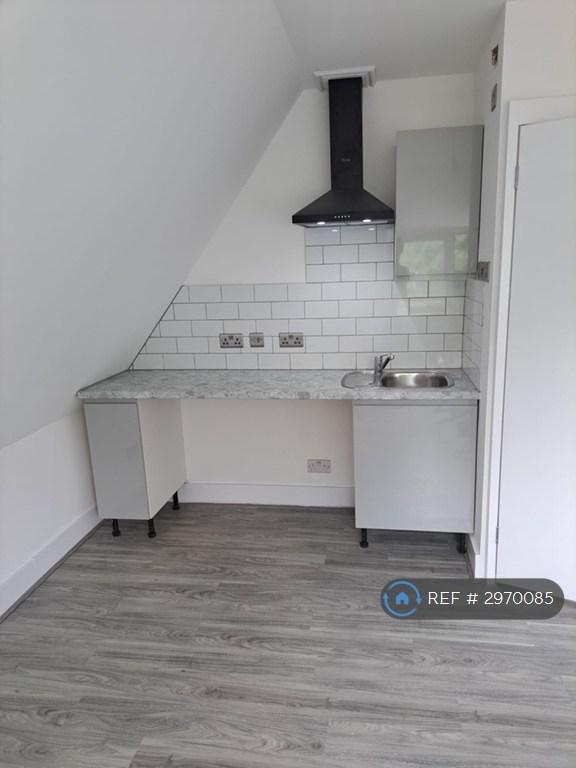 1 bedroom in Cassio Road, Watford, WD18 (#2970085)