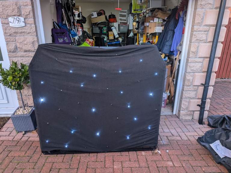 EQUINOX MK 2 DJ BOOTH WITH LOTS OF ADD ONS IN VGC 