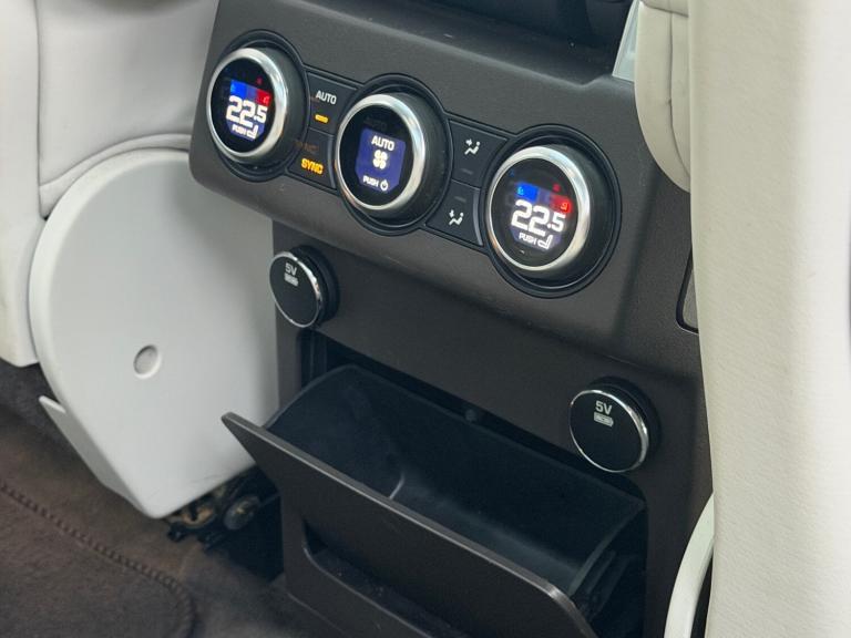 2017 Land Rover Discovery 3.0 TDV6 HSE Automatic 4WD Euro 6 5dr SUV Diesel Automatic