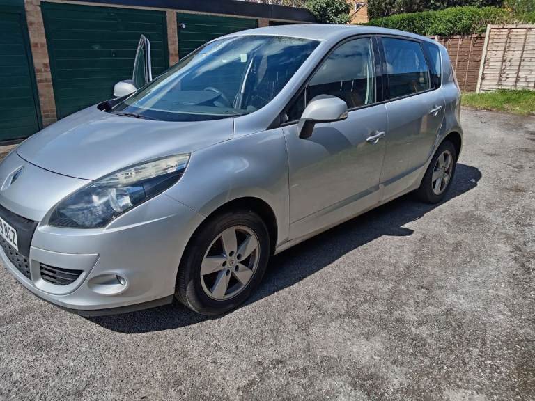 Renult scenic 2009 1.5 diesel ⛽️ manual mot logbook for sale
