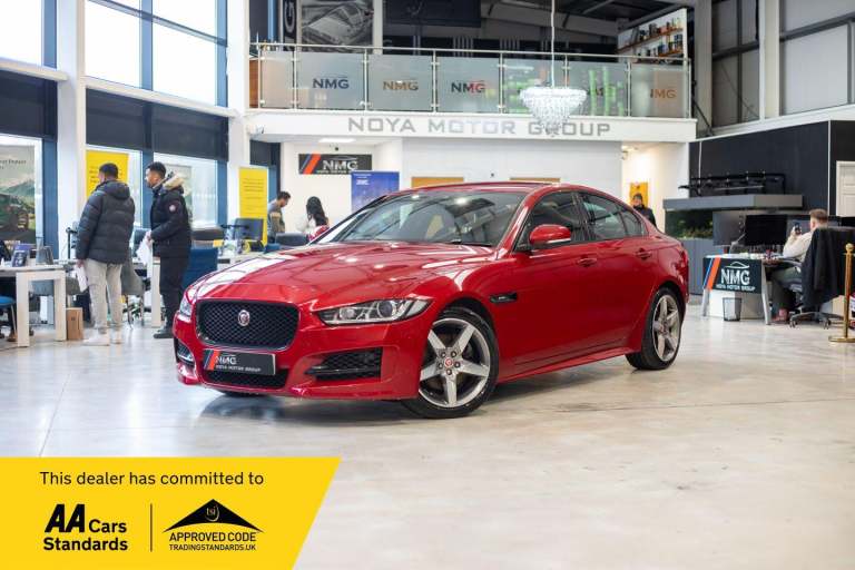 2018 Jaguar XE 2.0d R-Sport Saloon 4dr Diesel Auto Euro 6 (s/s) (180 ps) **Finance From 9. SALOON...