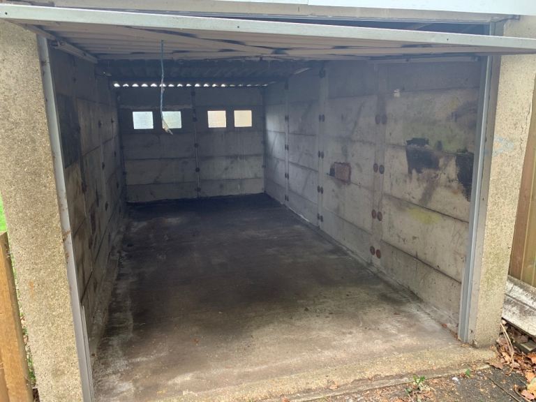 Garage - West Molesey KT8 1NX