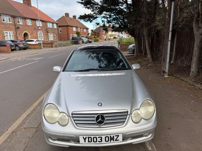 2003 Mercedes C 180 petrol manual ulez free 5 months mot 