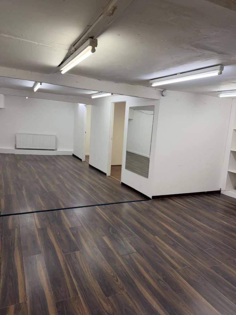 Large Basement Studio / Workspace – 75m² (807 sq ft) – Camden Town – Bills Included