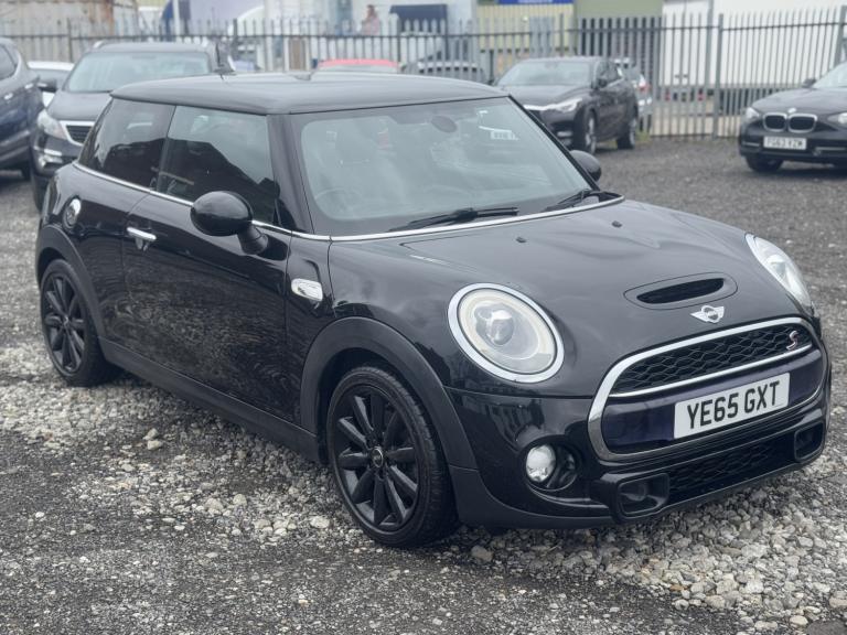MINI HATCH 2.0 Cooper SD 3-Door Hatch Black Manual Diesel 2016