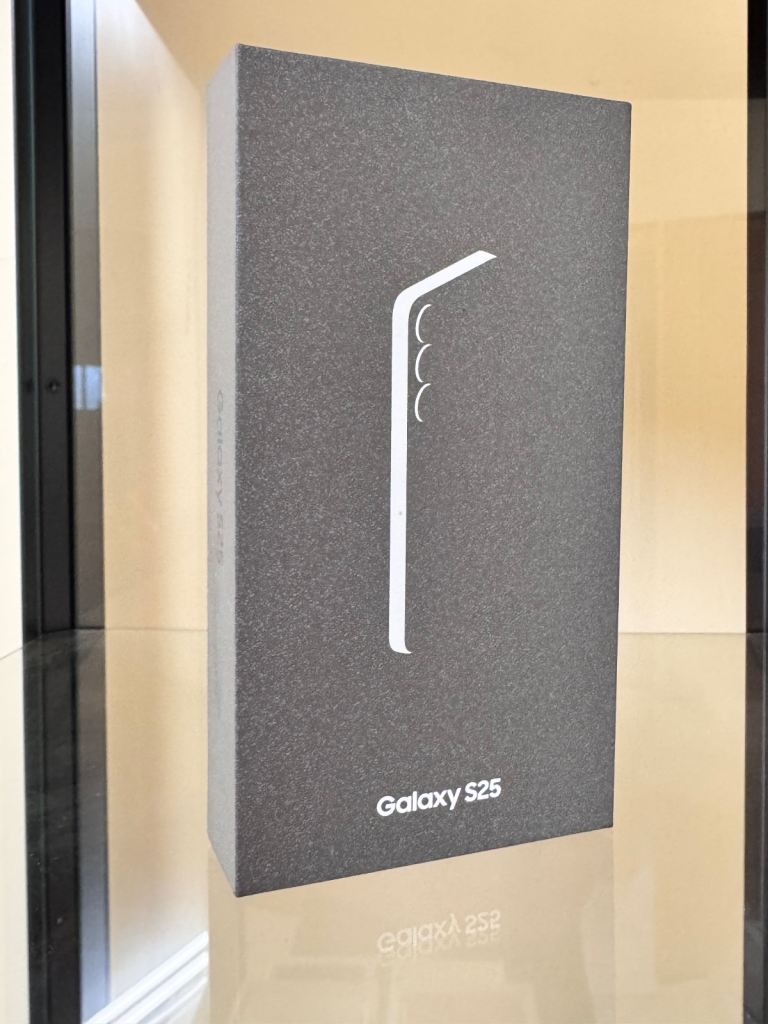 Samsung S25 5G Icy Blue 256GB - Brand New Sealed 