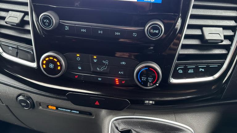 2020 Ford Transit Custom 2.0 EcoBlue 130ps Low Roof Limited Van PANEL VAN DIESEL Manual