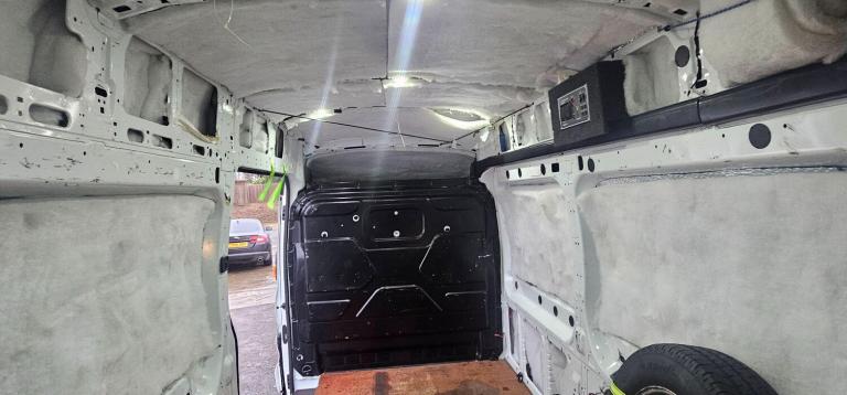  Ford Transit 2.2 TDCi 350 Trend RWD L3 H3 Euro 5 5dr Diesel Manual