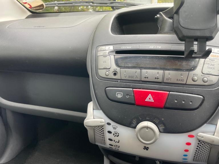 CITROEN C1 1.0 VTR+ 10 REG BLACK 5 DOOR 60063 MILES MOT JUNE 25TH 2026 TAX £20 LOW INSURANCE 60+MPG 