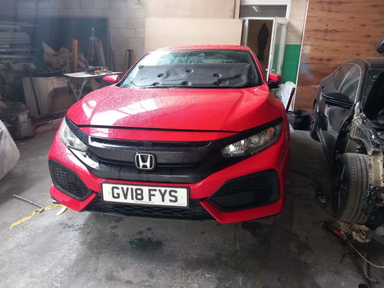 Breaking Honda civic 