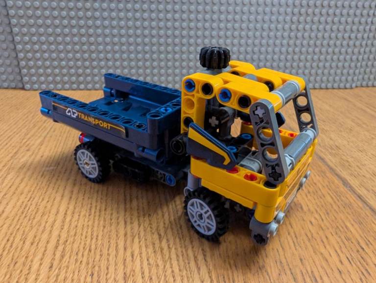 LEGO City Fries Food Truck 60488. Complete .  No box or instructions  From pet and smoke free home