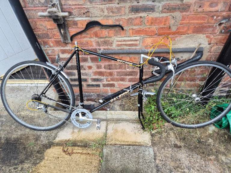 Raleigh Record Road Bike – Black