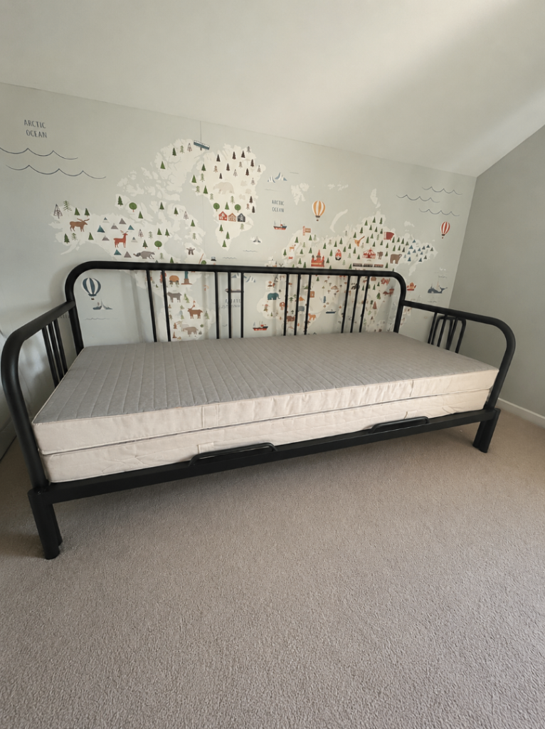 IKEA Fyresdal Daybed Frame with Mattresses – Excellent Condition