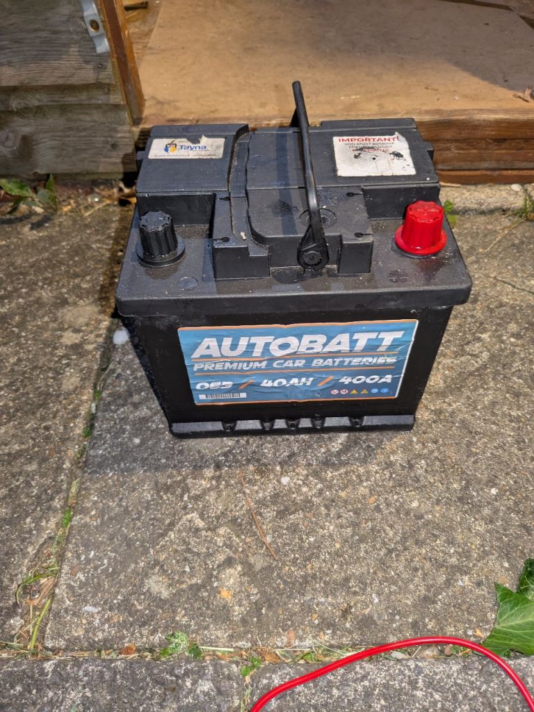 AUTOBATT Premium Car Battery 063 40 AH 400a 