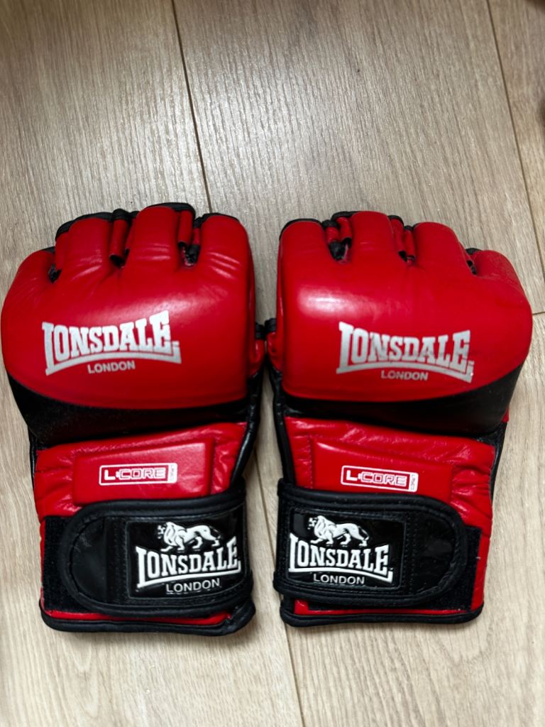 Lonsdale MMA amateur boxing gloves