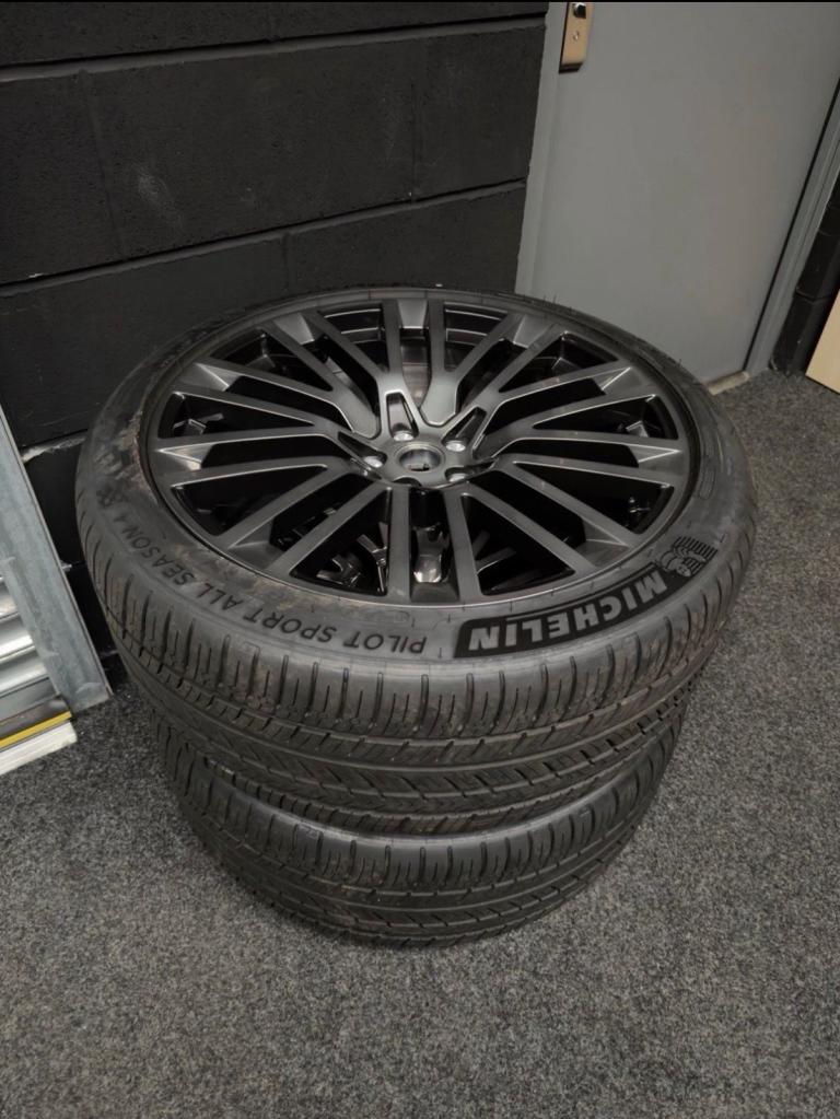 2x RANGE ROVER SPORT SV L461 23" ALLOY WHEELS & TYRES STYLE 1084