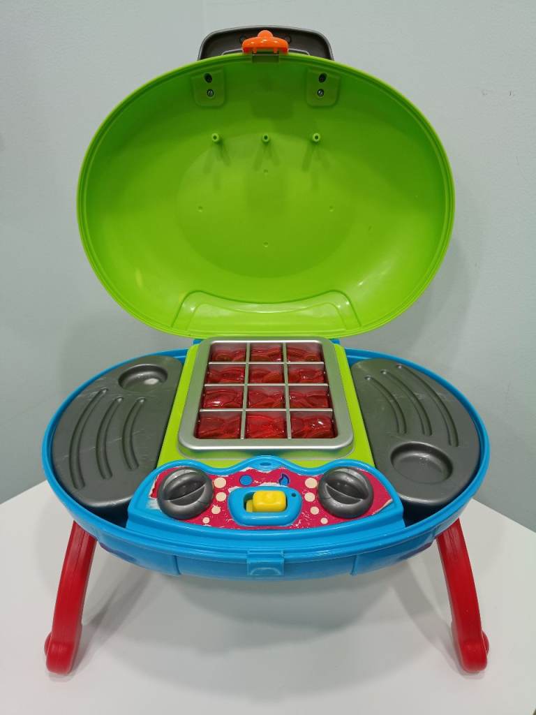 Early Learning Centre Barbecue Set BBQ Toy - Batteries Do Not Work