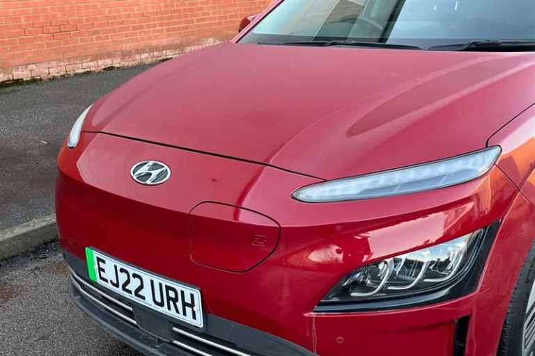 2022 Hyundai KONA 64kWh Premium SUV 5dr Electric Auto (10.5kW Charger) (204 ps) SUV Electric Auto...