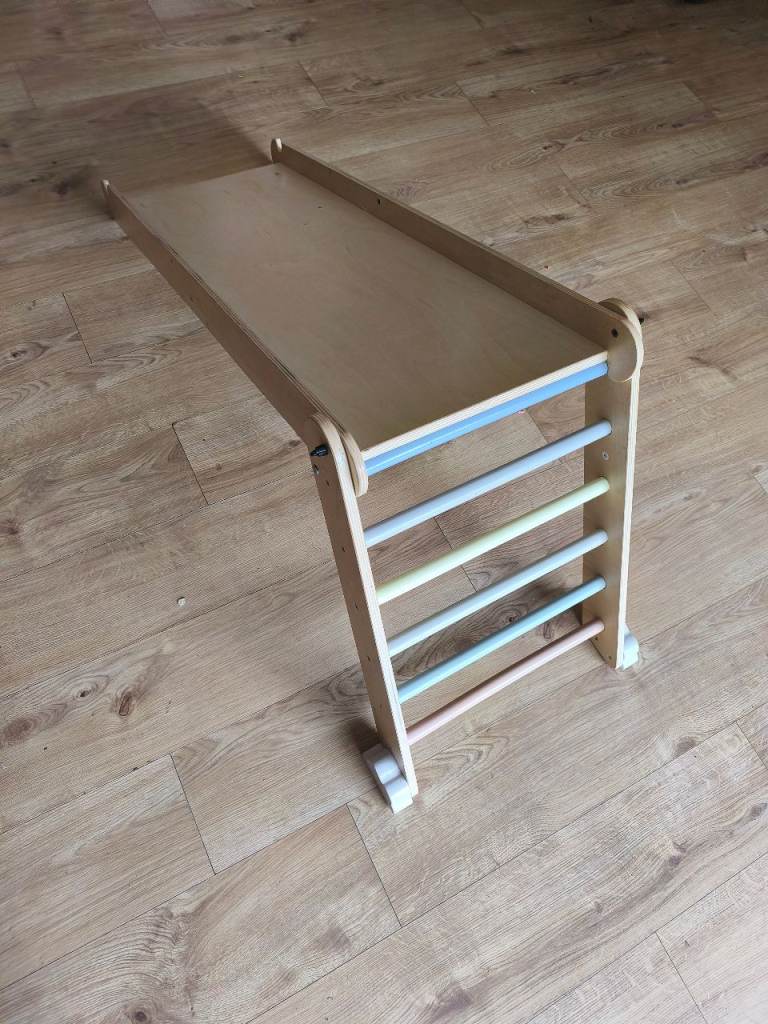 Wooden pikler climbing frame slide 