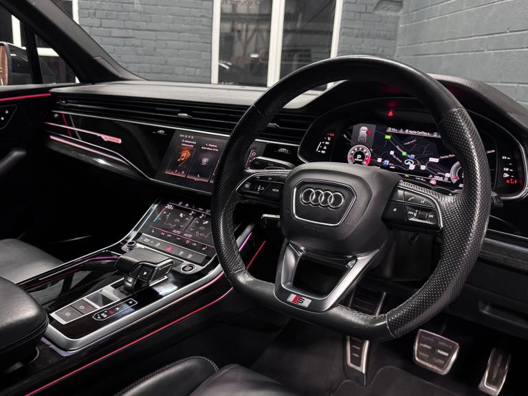 AUDI Q7 3.0 TFSI V6 55 Black Edition 2021