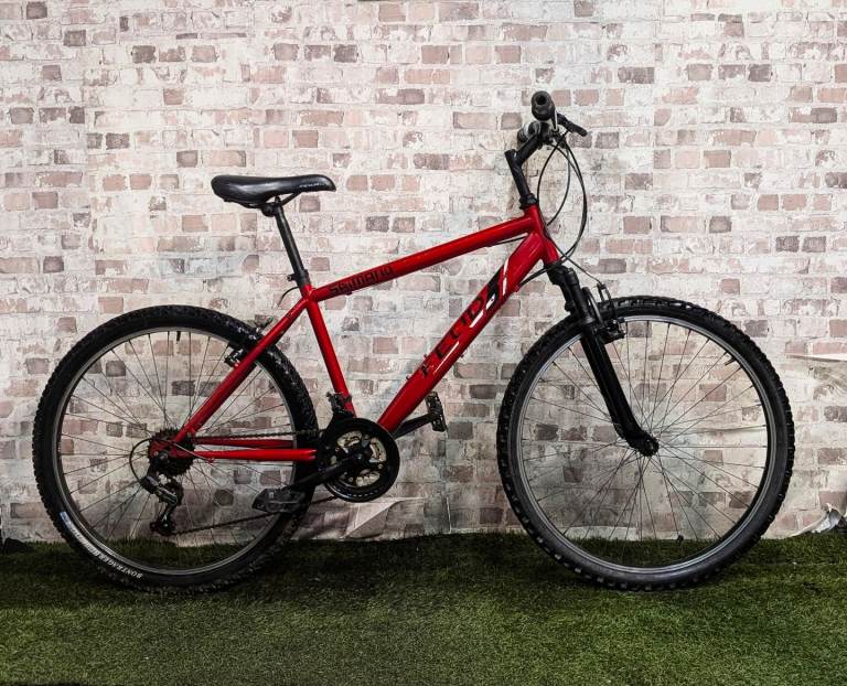 Apollo Feud Mountain Bike Bicycle  Good Condition  Fully Working 