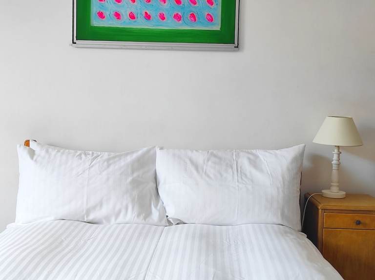 Double Room to let, all inclusive 