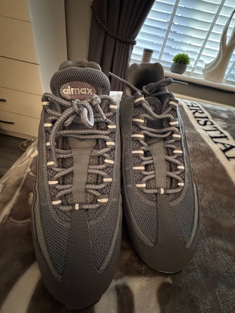 Nike Air Max 95 Trainers - Grey, UK Size 7
