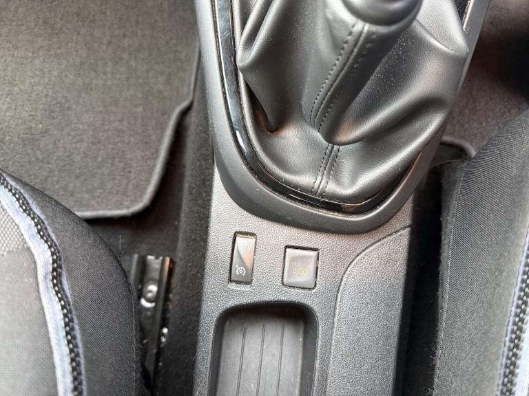 2016 Renault Captur 1.5 dCi 110 Dynamique Nav 5dr HATCHBACK DIESEL Manual