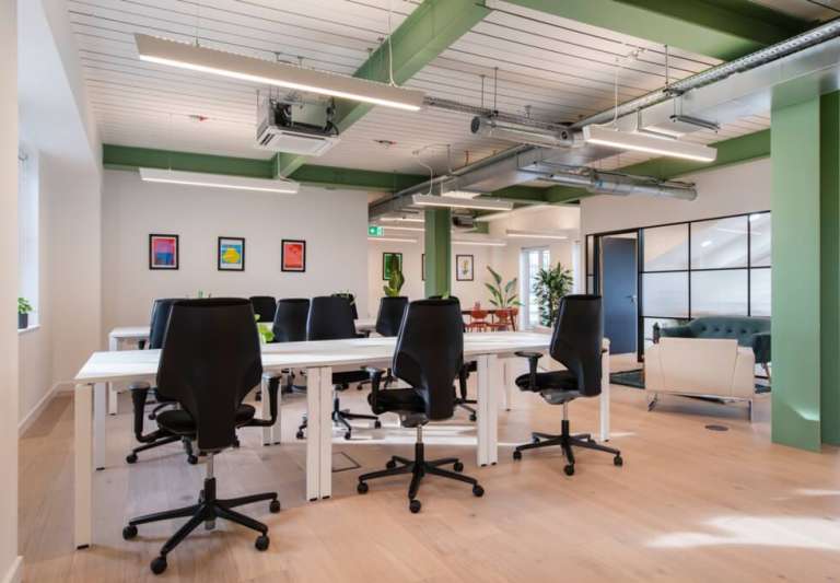 Private Offices From 3 to 142 Desks in Farringdon - Spaces with All Inclusive Pricing EC1M