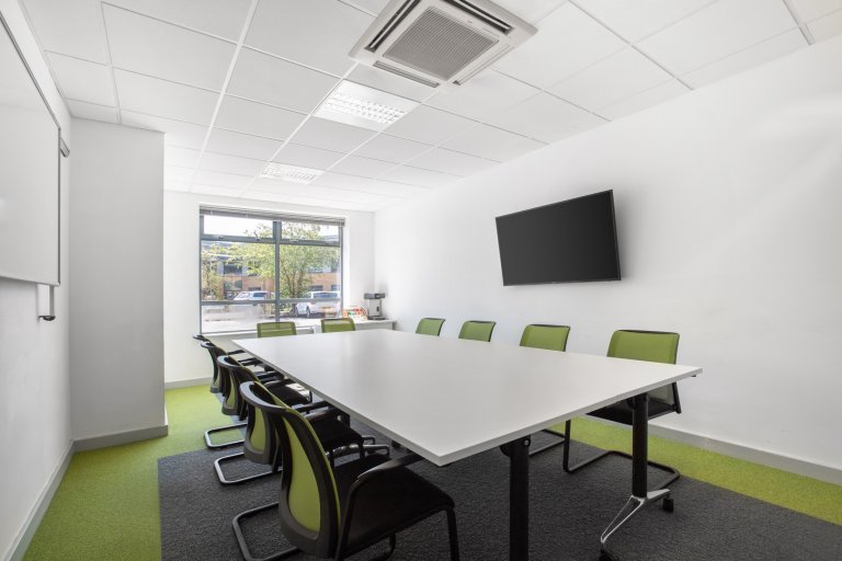 Large Office Space for Rent in ANDOVER SP103FG - Adaptable for Your Needs