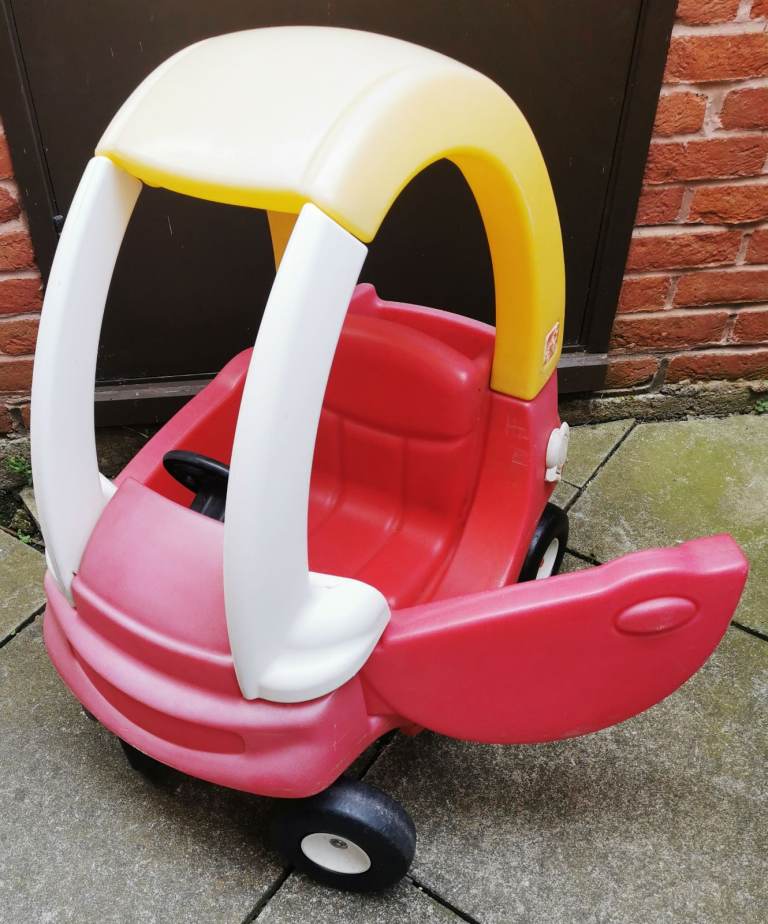 STEP 2 LITTLE TIKES COZY COUPE RIDE IN COUPE CAR