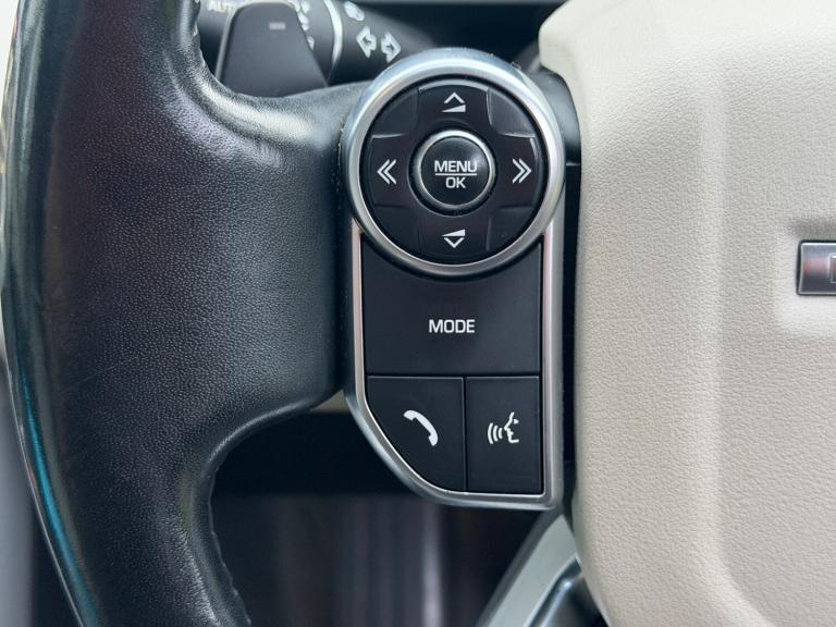 2017 Land Rover Discovery 3.0 TDV6 HSE Automatic 4WD Euro 6 5dr SUV Diesel Automatic