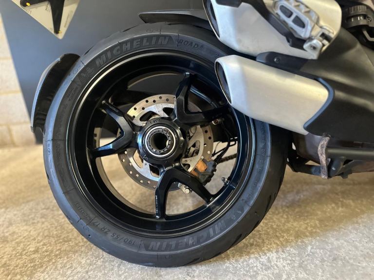 STUNNING 2016/66 DUCATI MULTISTRADA 1200 MOTORCYCLE 