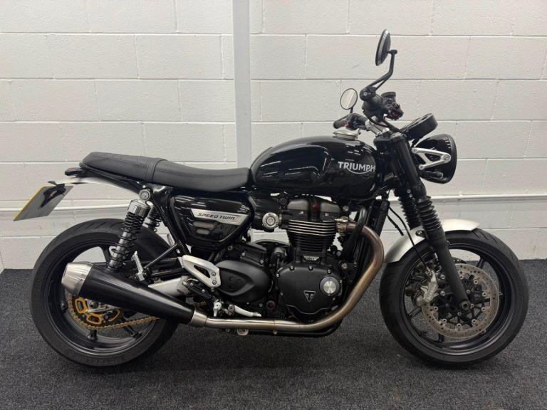 Triumph Speed Twin ABS ** Lovely Condition - Full Service History - OCT 26 MO **